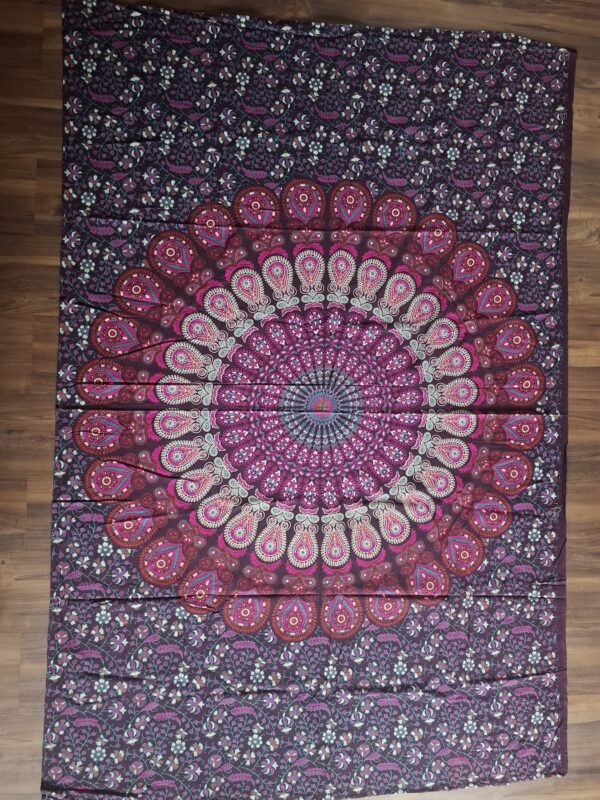 Dekoracja ścienna – Fioletowa Mandala – 200 × 190 cm